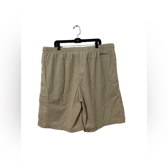 Columbia Men’s Cargo Shorts XXL Tan - Picture 3 of 8